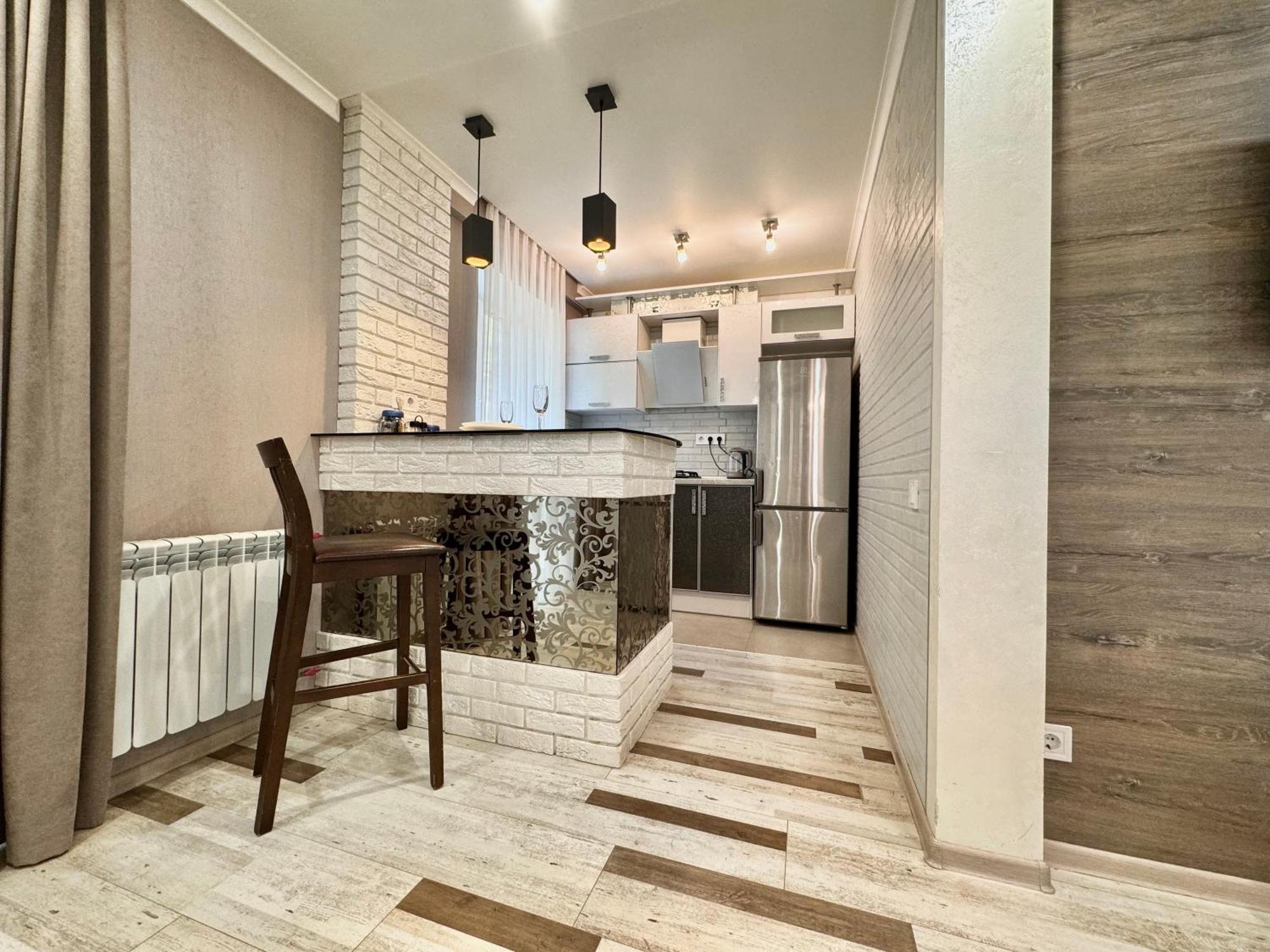Apartpoltava: Luxury Studio with Corner Bath and Panoramic Balcony Exterior photo